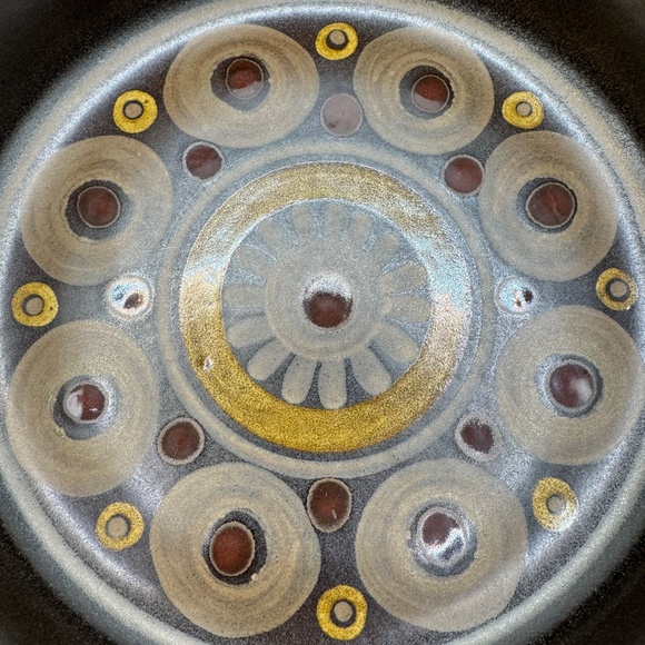 Denby Arabesque Large 9 1/2" Salad Serving Bowl. - Picture 4 of 10